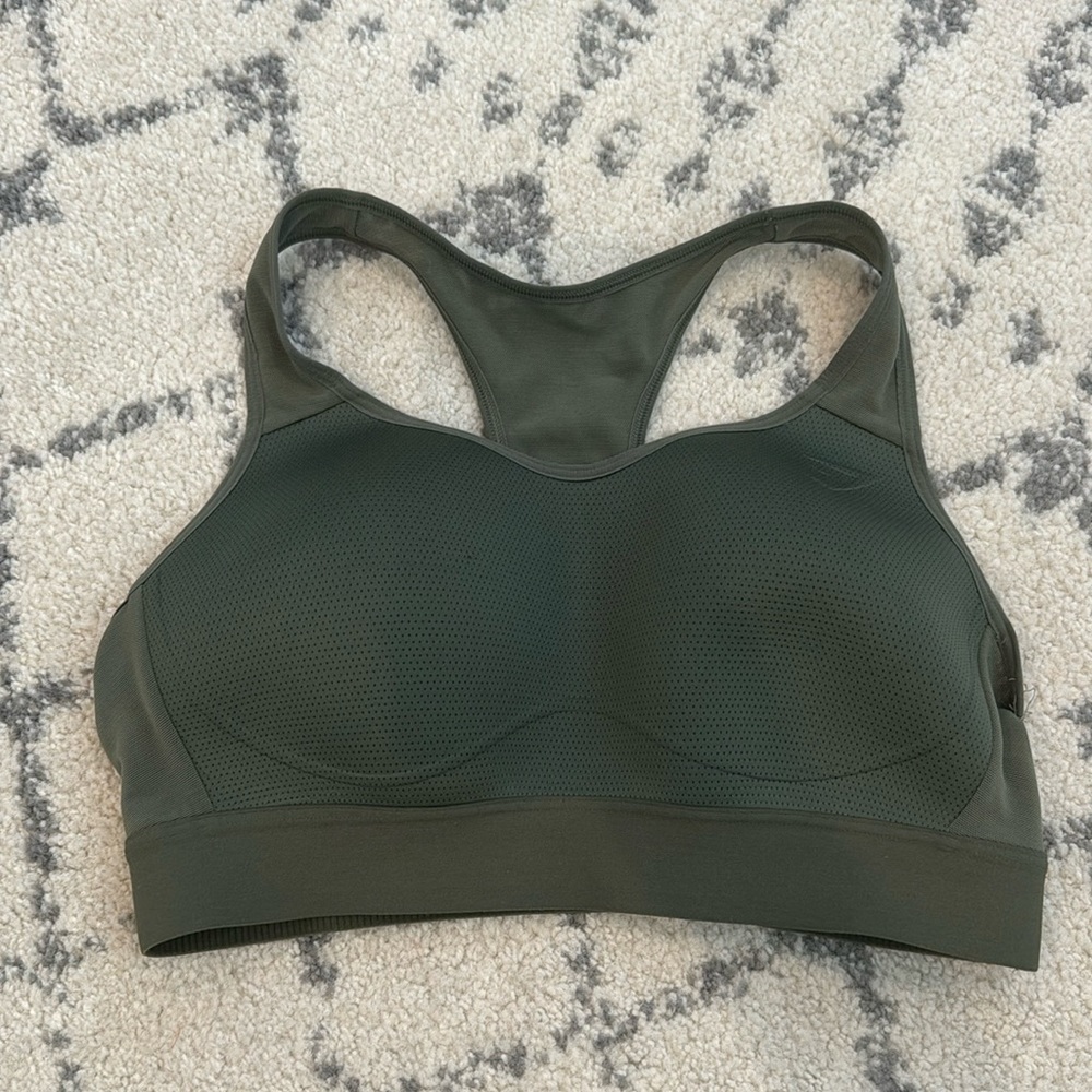 Gym shark sports bra